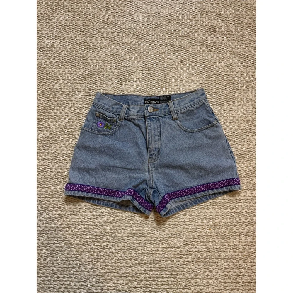 Y2K No Boundaries Vintage High‎ Waisted Denim Shorts Floral Embroidered festival
